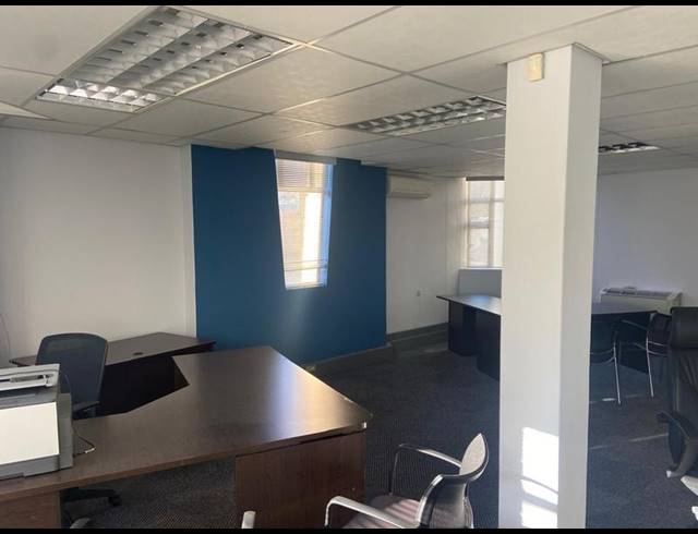 BUSINESS PROPERTY TO RENT IN NEWTON PARK